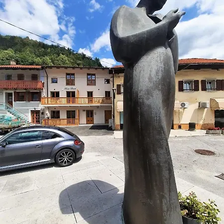 Apartments Hlapi With Spa Kobarid Extérieur photo