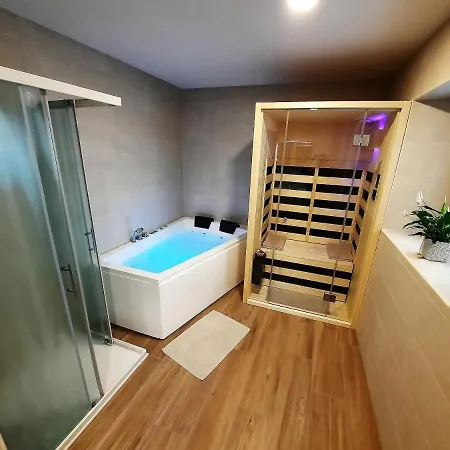 Apartments Hlapi With Spa Kobarid Extérieur photo