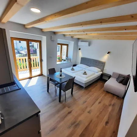 Apartments Hlapi With Spa Kobarid Extérieur photo