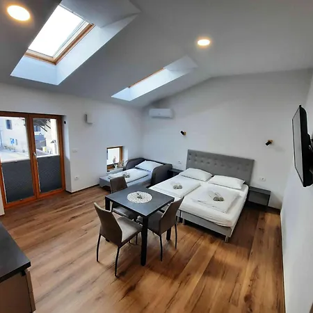 Apartments Hlapi With Spa Kobarid Extérieur photo